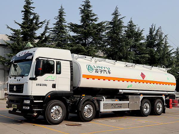 【2022“超虎想象”】凌宇全新液罐車(chē)，強(qiáng)勢(shì)來(lái)襲！