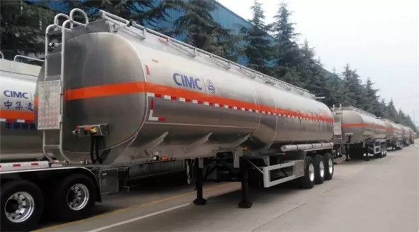 對(duì)戰(zhàn)薩德，民族品牌“凌宇”七倉(cāng)液罐車轉(zhuǎn)戰(zhàn)東南亞！