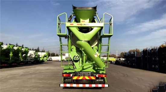 中集凌宇新一代智匯版攪拌車，劍指2018市場